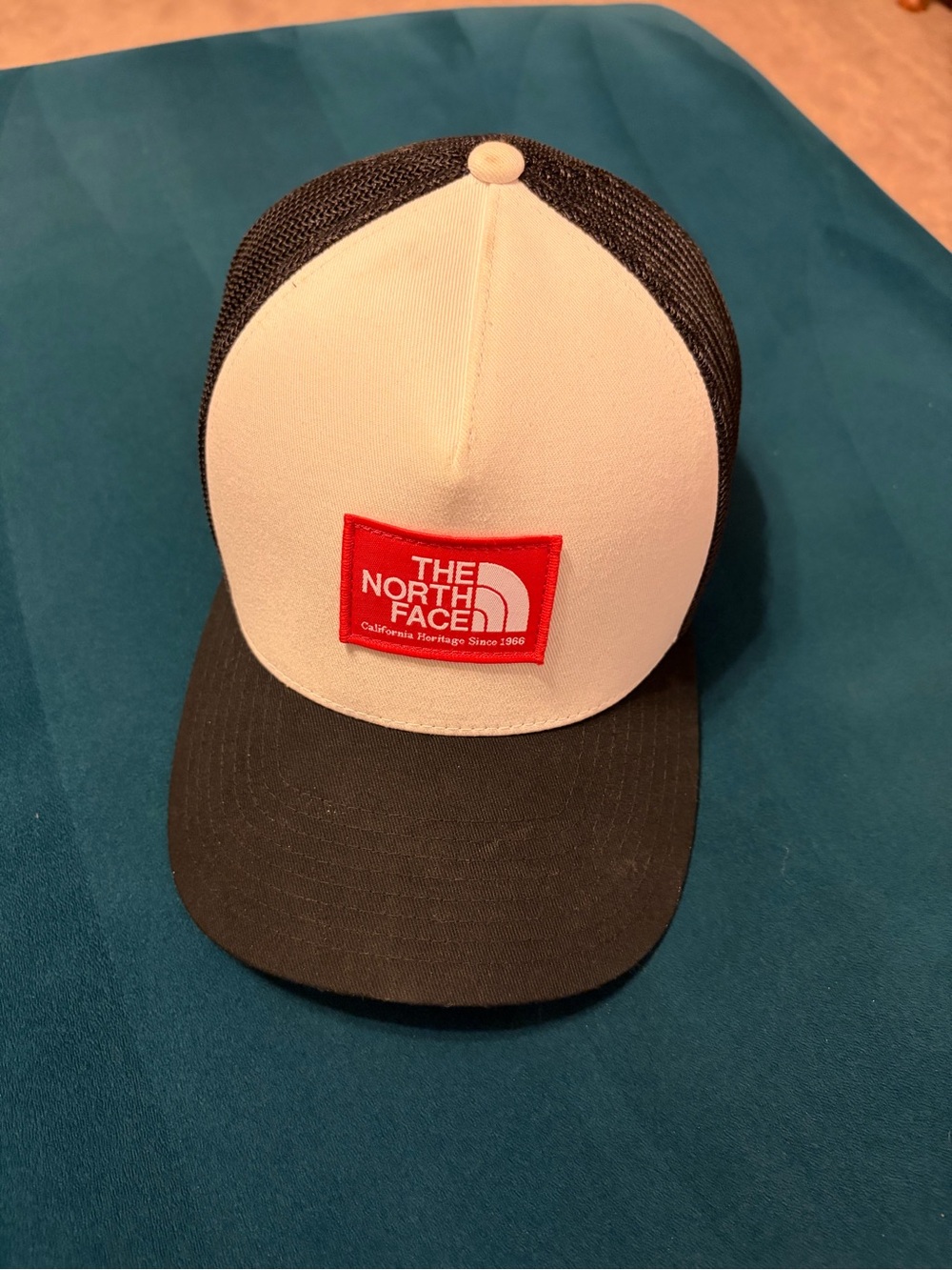 The North Face Two-Tone Trucker Hat - White and Black